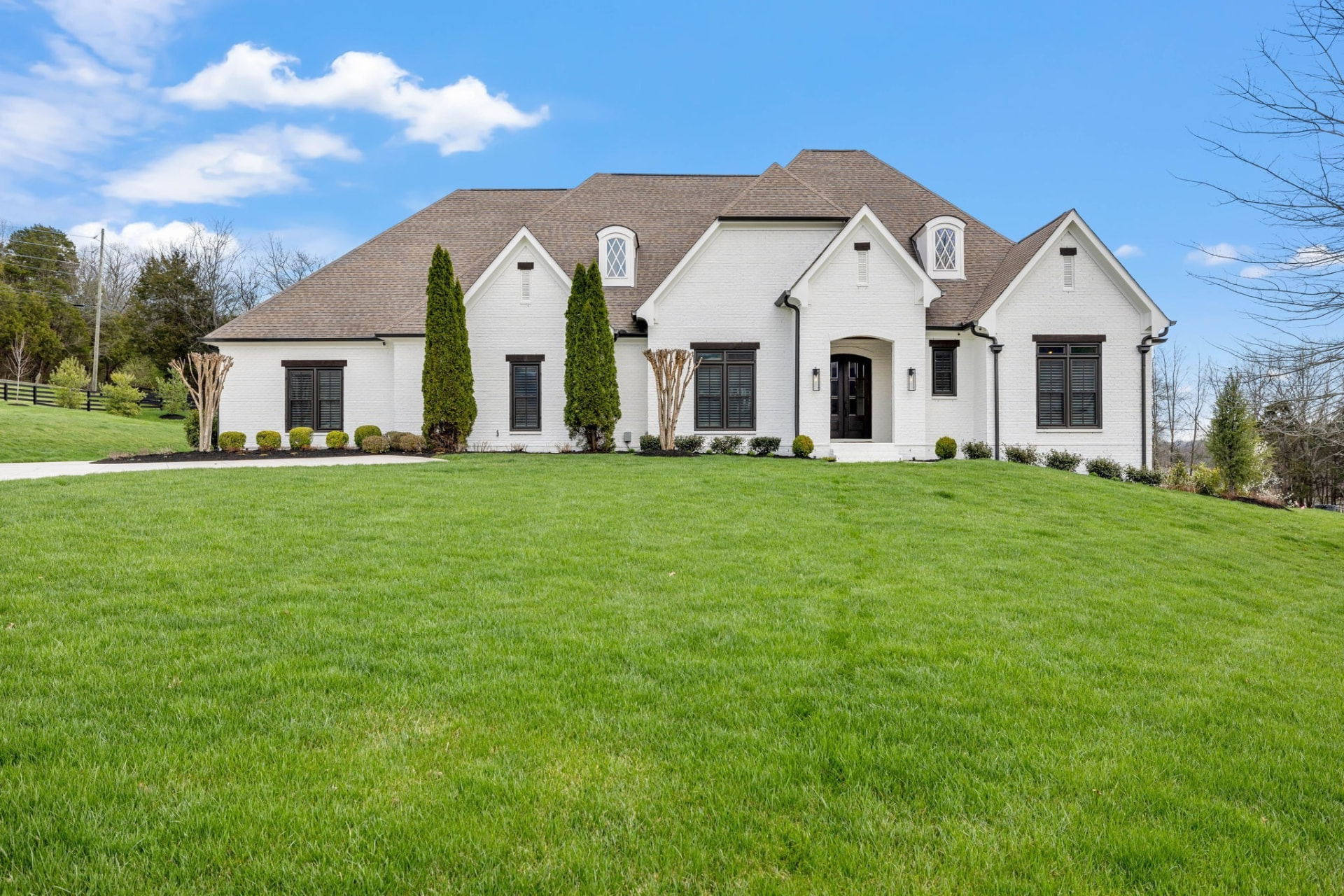 4625 Nadine Ln, a Franklin, Tennessee home sold by Jenni Weber